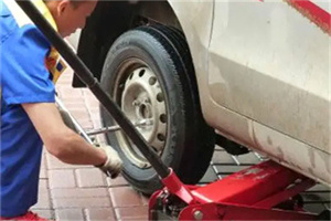 临汾路附近拖车24小时服务热线电话